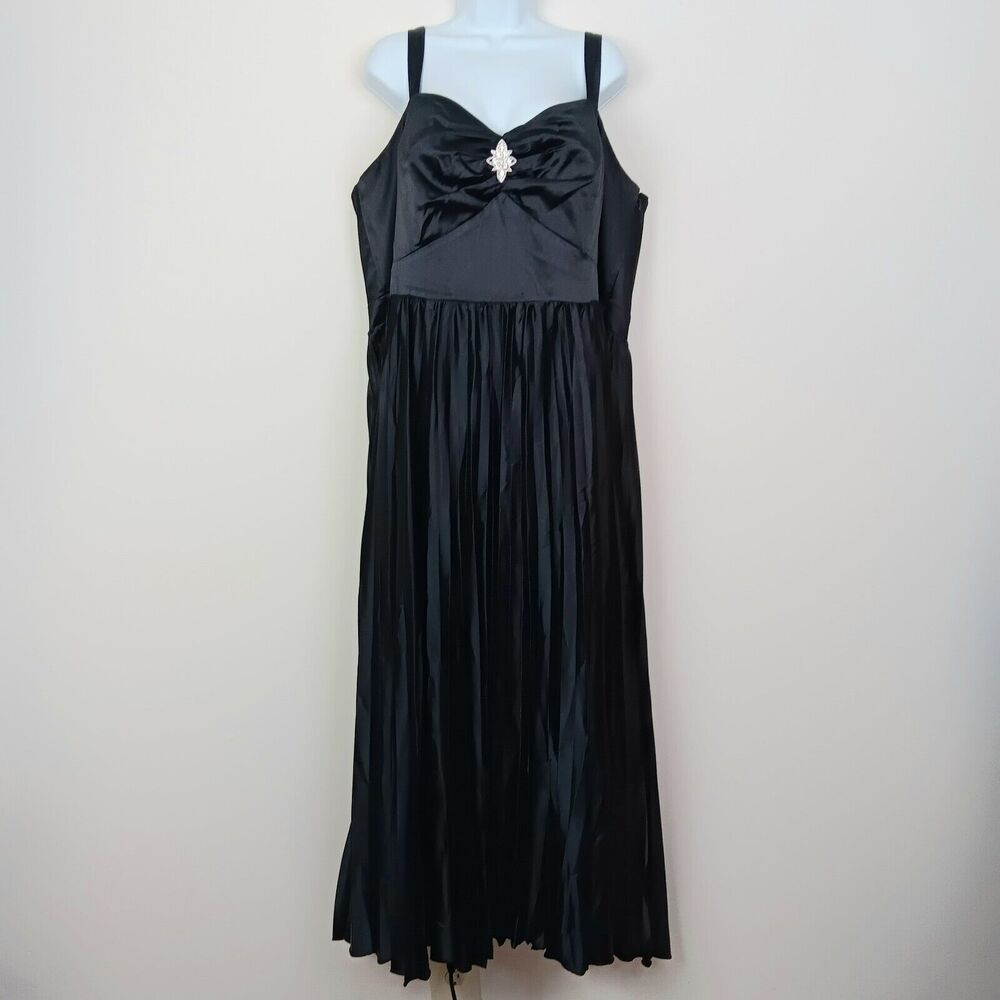 City Chic Satin Rhinestone Embellished Sleeveless Pleated Maxi Dress Black XL 22
